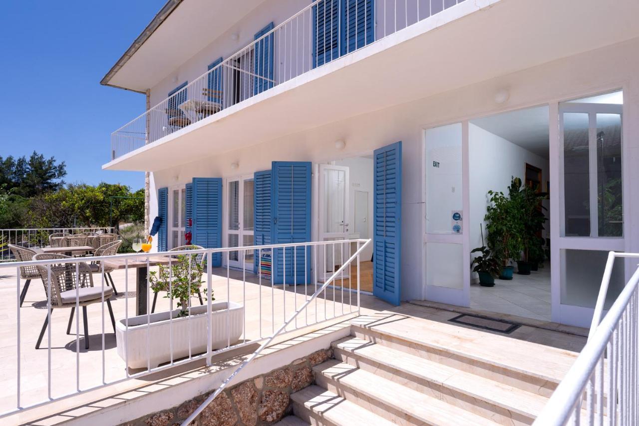 Pansion Jakas Zavala Εξωτερικό φωτογραφία