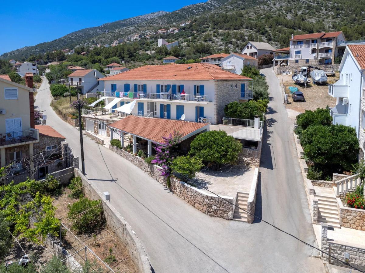 Pansion Jakas Zavala Εξωτερικό φωτογραφία