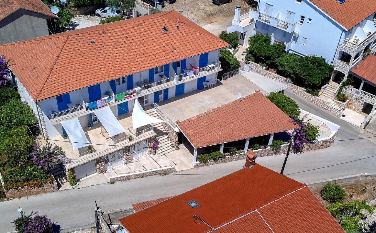 Pansion Jakas Zavala Εξωτερικό φωτογραφία