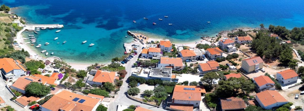 Pansion Jakas Zavala Εξωτερικό φωτογραφία